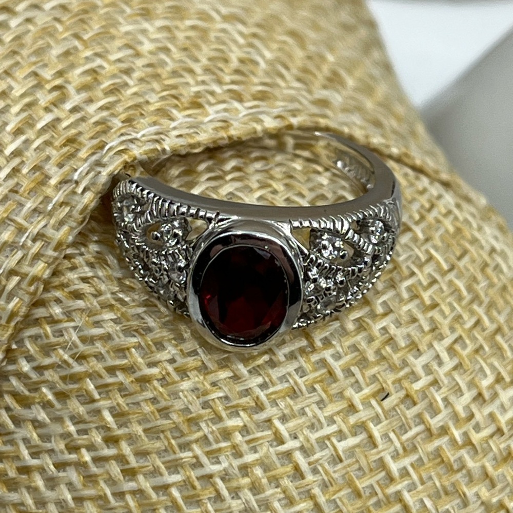 Vintage 925 Sterling Silver Red Oval Ring - Size 6, 4.1g - Picture 10 of 17